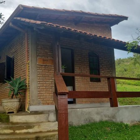 Sitio Azeite Com Pimenta Villa Итабирито Екстериор снимка